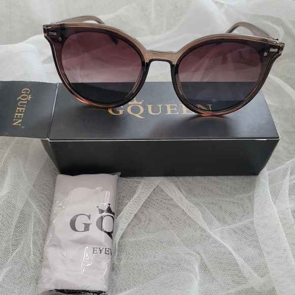 GQUEEN retro classic Oversized Shades *bundle deal in details* - Picture 2 of 3